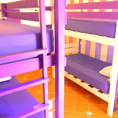 The Yak Hostel Playa del Carmen Exteriör bild