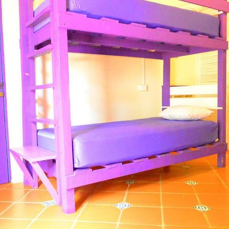 The Yak Hostel Playa del Carmen Exteriör bild