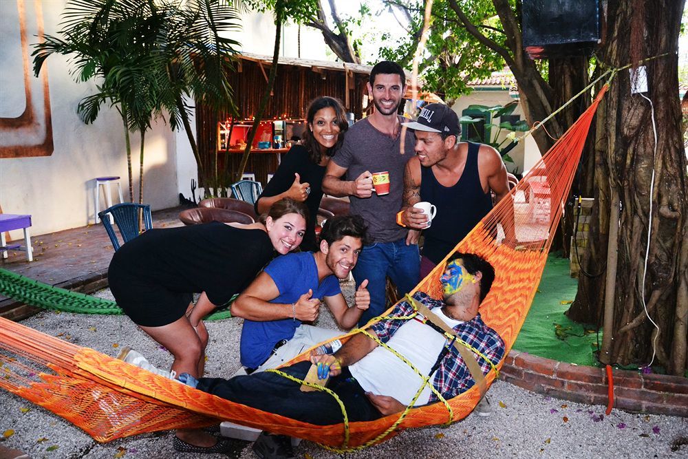 The Yak Hostel Playa del Carmen Exteriör bild