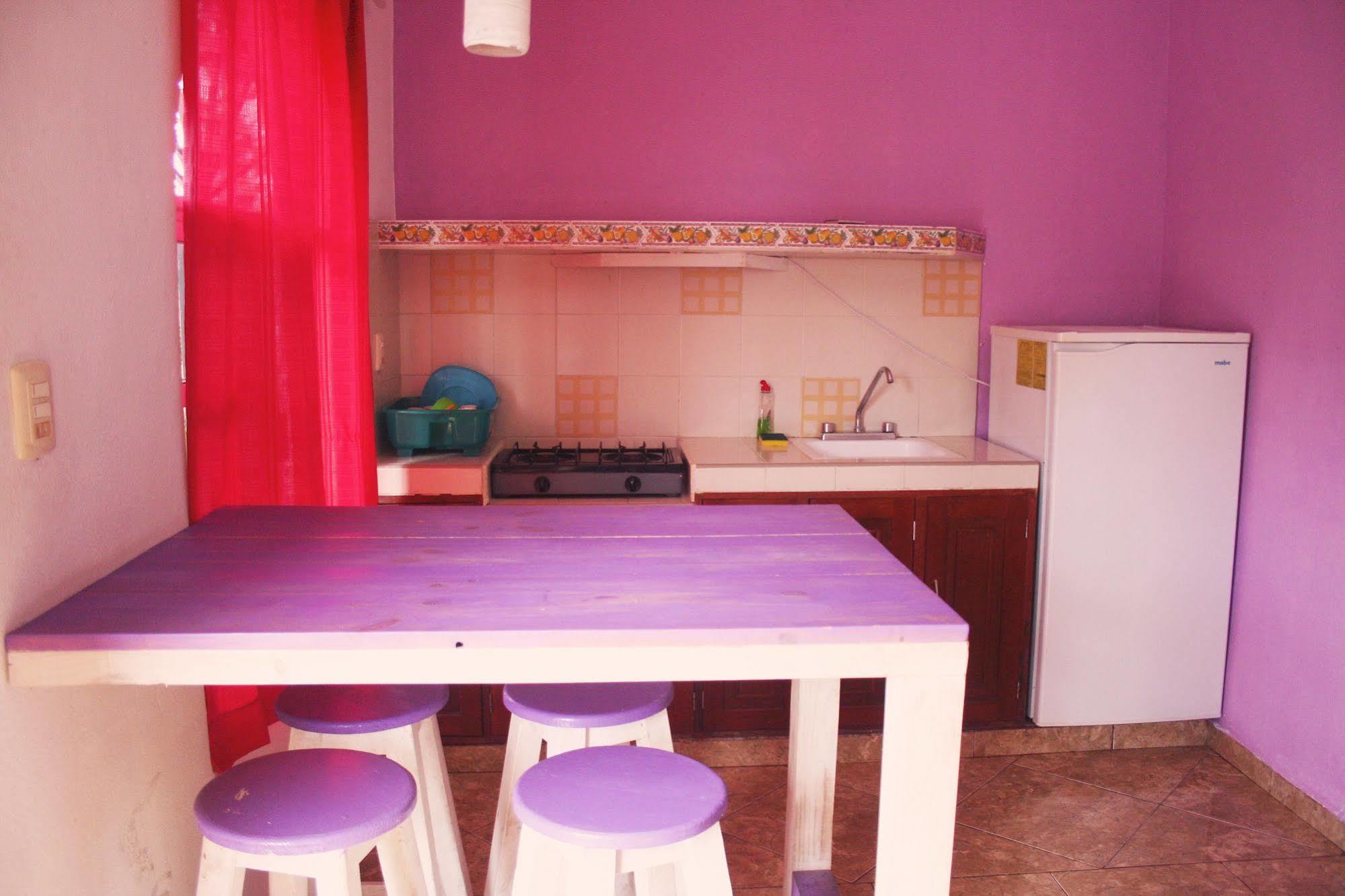 The Yak Hostel Playa del Carmen Exteriör bild