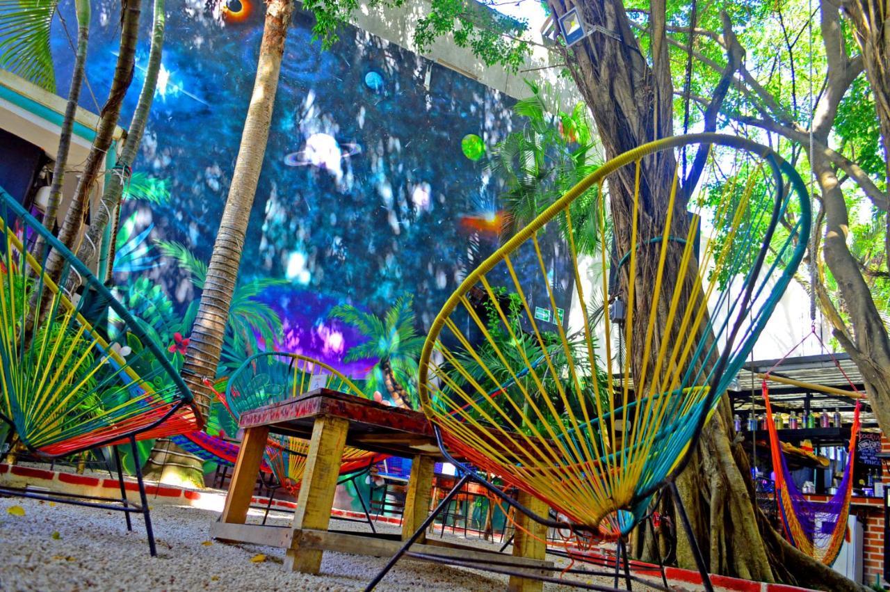 The Yak Hostel Playa del Carmen Exteriör bild