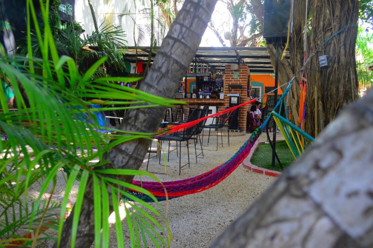 The Yak Hostel Playa del Carmen Exteriör bild